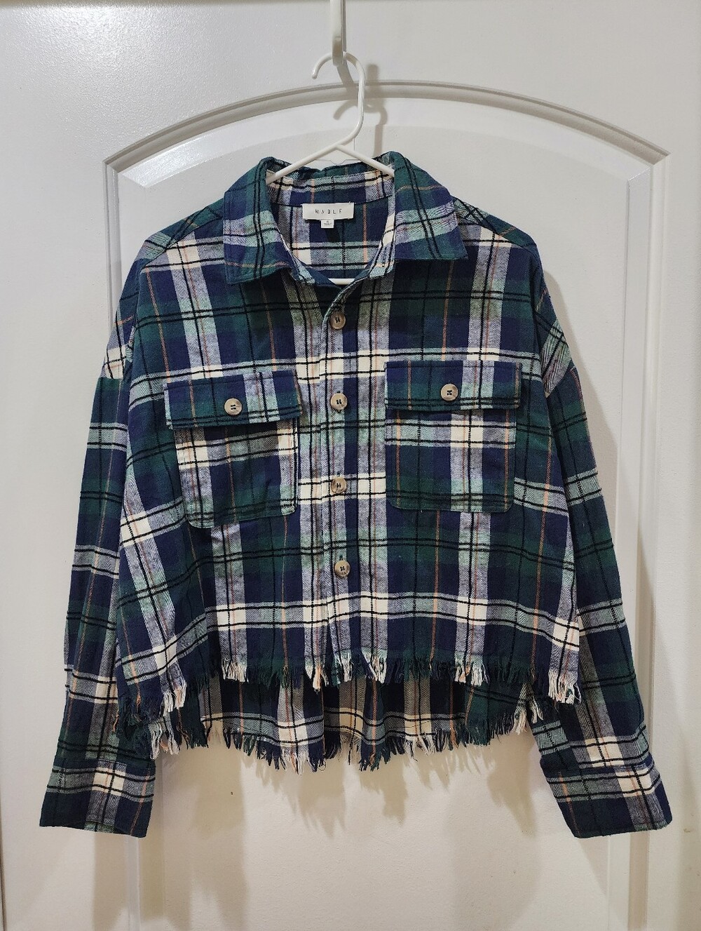 Mable Women's Green Plaid Cropped Long Sleeve Frayed Hem Button Down Shirt Small